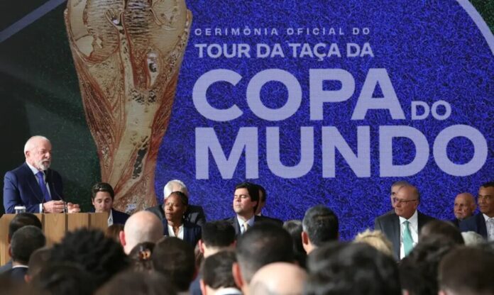 Marta segue como maior artilheira da história das Copas do Mundo